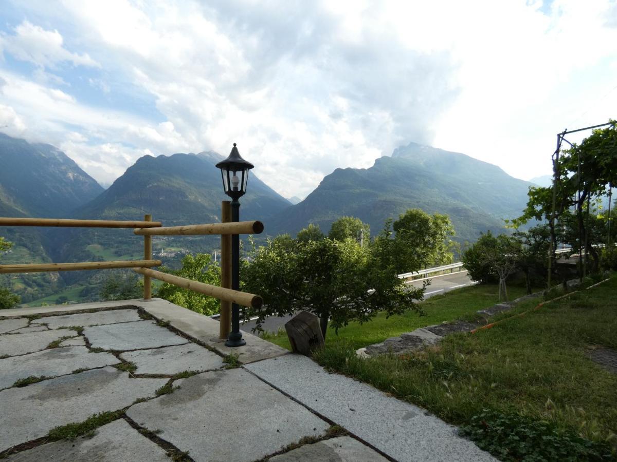 Con Vista Pazzesca Sul Gran Paradiso Saint Nicolas